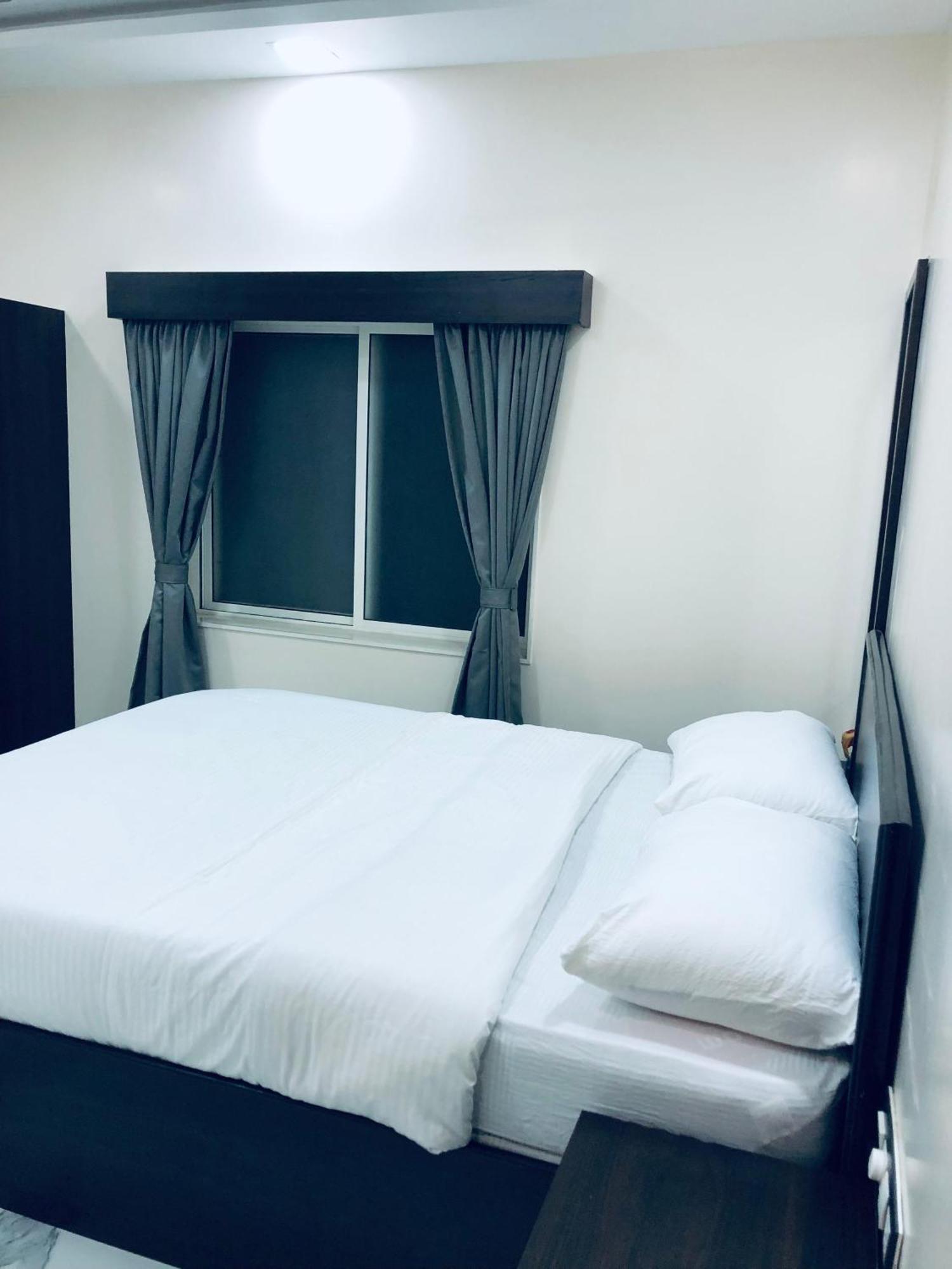 Sameena Guest House Panchgani Ngoại thất bức ảnh